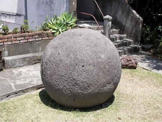Costa-Rica-stone-spheres3
