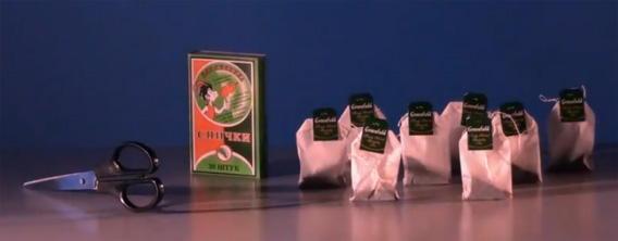 紅茶のティーパックを使った物理実験：宙を舞うランタン