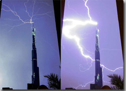 全長818メートル、世界一高いビル「ブルジュ・ドバイ」が落雷を受ける時