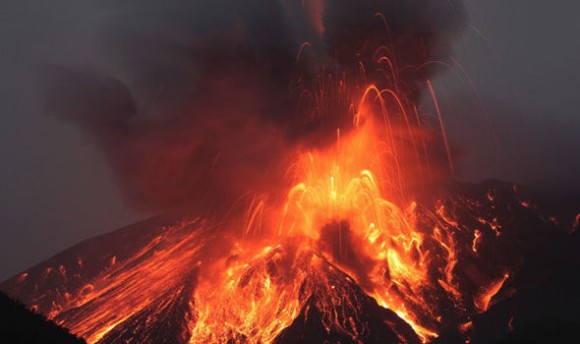 イエローストーン国立公園 がかかえる火山の時限爆弾、マグマと噴火の関連性（アメリカ）