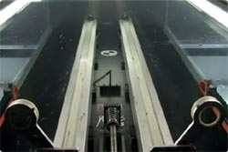 ５つの球をほぼノーミスで操る、全自動ジャグリングマシーンが凄い！！