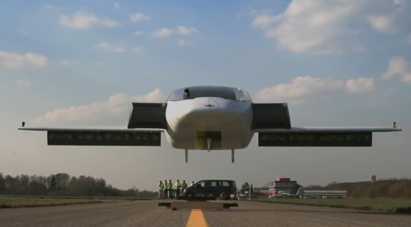 次世代突入感がはなはだしい。垂直離着陸可能な全電動飛行機「ザ・バージ」と空飛ぶ自動車「エアロモービル」の公開映像