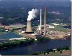 アメリカ・ウエストバージニアの発電所内に飛び交うＵＦＯ群