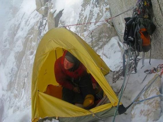 extreme_hanging_tents_640_13