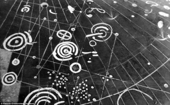 5000年前の巨大石板「コックノー・ストーン」は宇宙地図なのか？その秘められた謎に迫る科学者たち