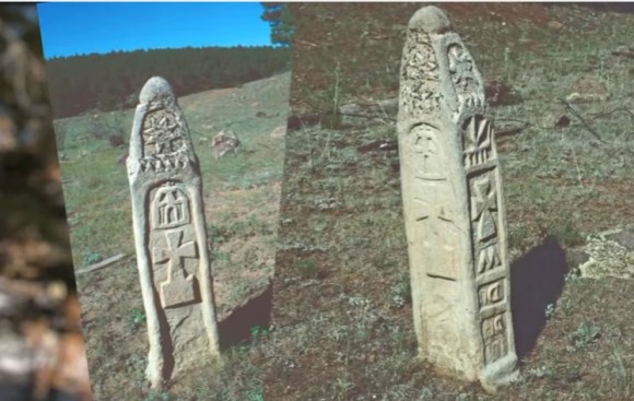 アメリカ・ニューメキシコ州北部の森林で謎の石柱が発見される。