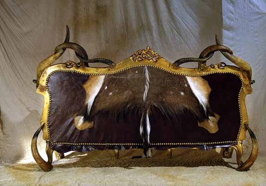 amazing-furniture-animal-30