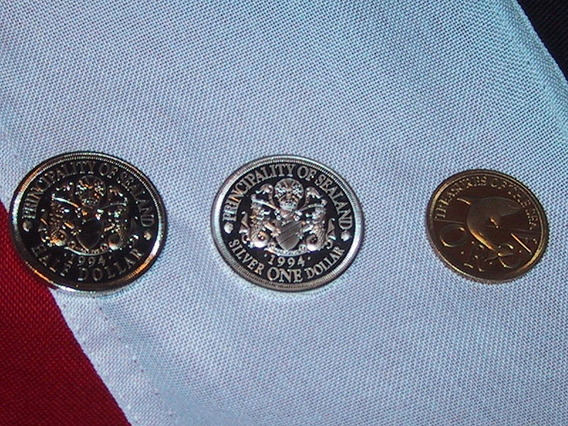 800px-Sealand_Coins_Flag