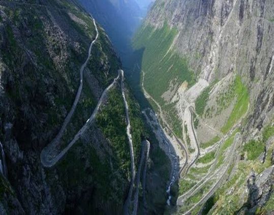 most_dangerous_roads_in_the_world_23