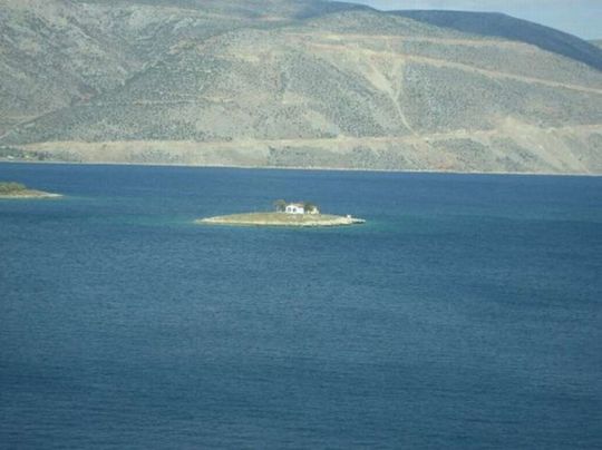 secluded_houses_15