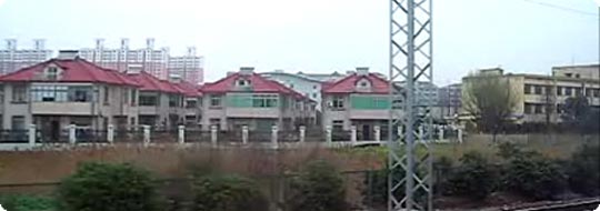 世界の車窓から：不安な気持ちにさせる車窓風景（中国）