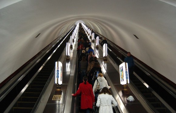 世界で一番深い地下鉄駅、ウクライナ「アルセナーリナ駅」とその他世界屈指の深い場所にある駅