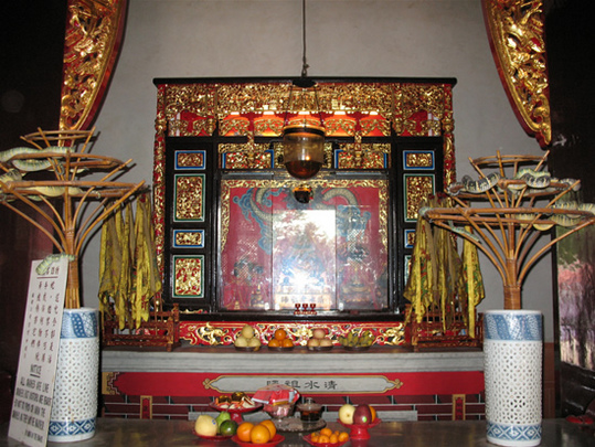 Snake-Temple-Penang10