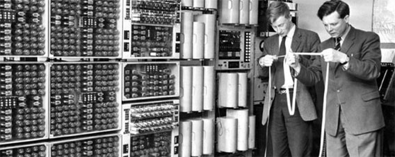 1951年に製造された重さ2.5トンのコンピュータ「WITCH」、61年の時を経て再び動き出す（イギリス）