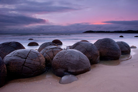 boulders_from_out_640_04