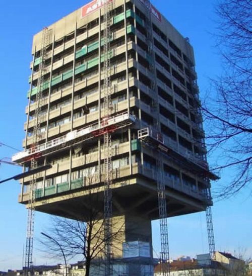 strange_buildings_around_the_world_03