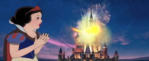 夢の国が大変なことに！ディズニーランドを空爆、「エアロ・ディズニー」