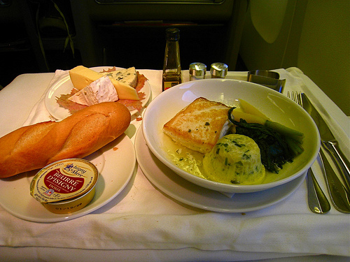 meals_served_in_first_class_13