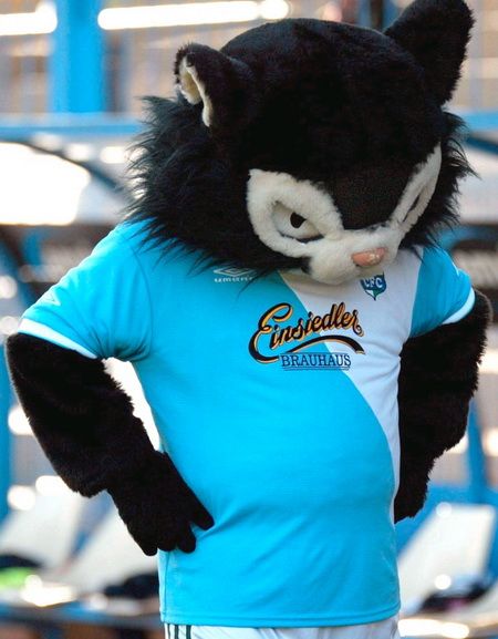 scary_mascots_03