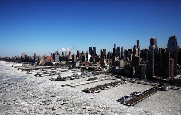 氷点下16度。記録的な寒波が襲う米ニューヨークがリアル「デイアフタートゥモロー 」状態になっていた