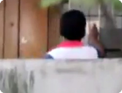 【動画】ピンポンダッシュの被害者は住人だけではなかった