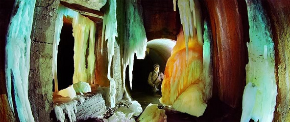 ロシア、モスクワのアンダーグラウンド世界、地下水路アドベンチャー