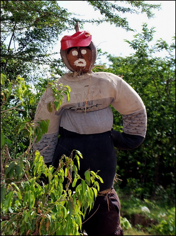 Prei-Monti-scarecrow-4-resize