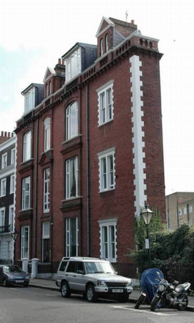 strange_buildings_around_the_world_22