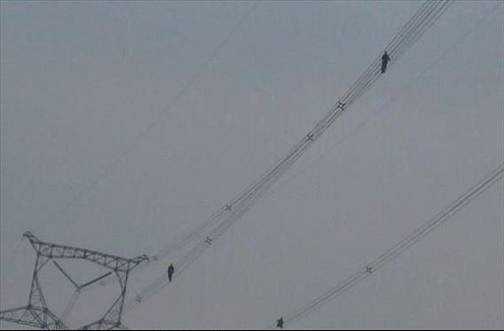 high_voltage_job_640_09