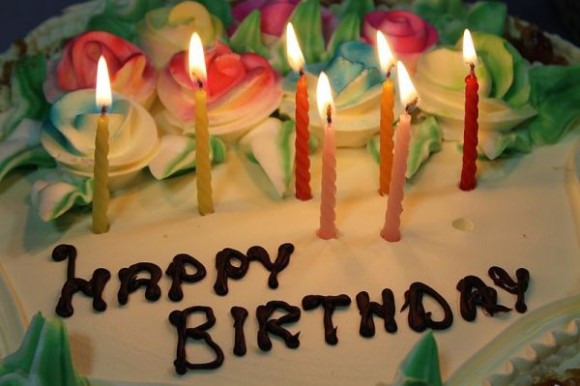 誕生日ケーキの起源は？なんでロウソクを立てるの？【暮らしの雑学】