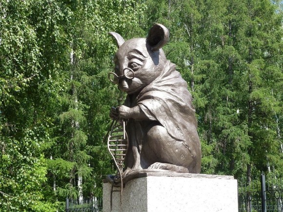 研究実験に使用された動物たちに敬意を表して建てられた世界7つの動物の銅像