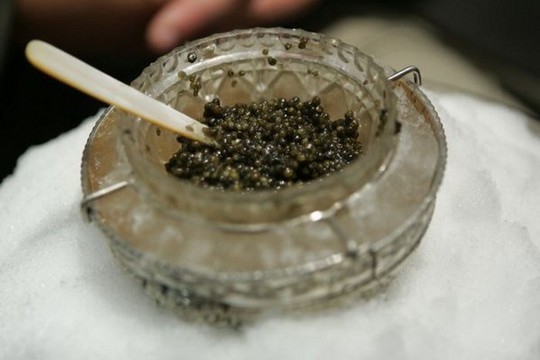 1258610635_how_black_caviar_is_made_07