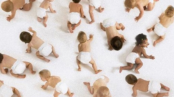 わずか15カ月の赤ちゃんでも人種の違いを認識し、同族意識があることが判明（米研究）