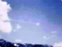 小天体のニアミス、地球直撃を免れた1972年、オハイオ上空を通り抜けていった隕石（メテオ）の映像