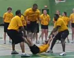 思ったとおりの荒ワザだった。人間縄跳び