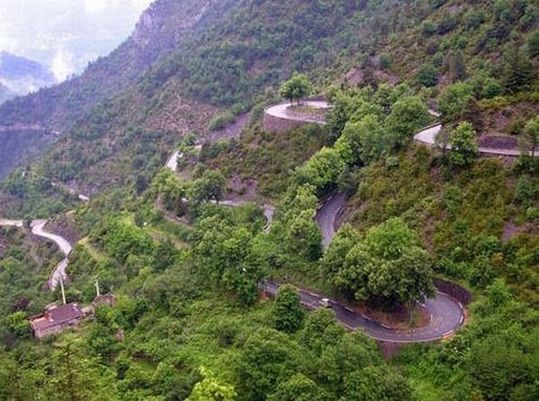 most_dangerous_roads_in_the_world_02
