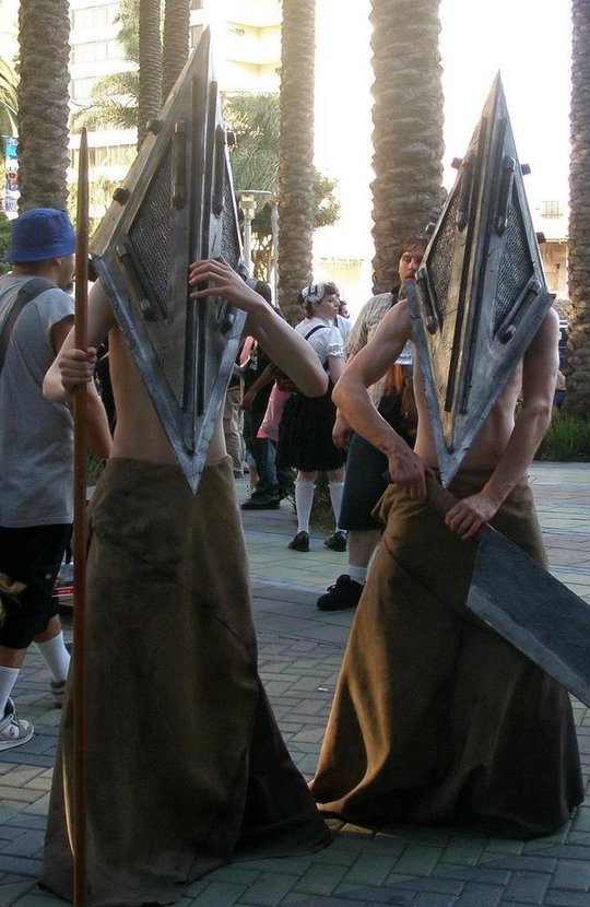 game-costumes13