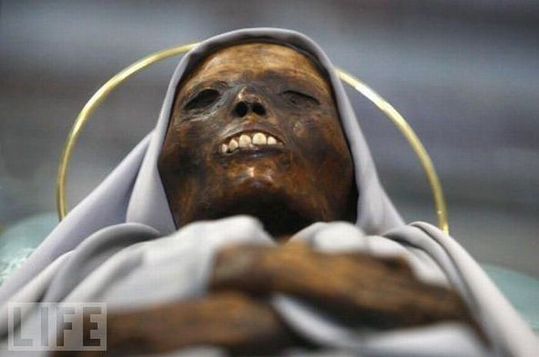 amazing_mummies_18