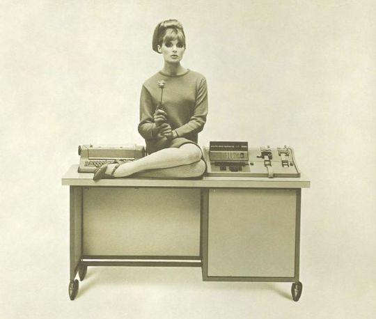 retro_office_29