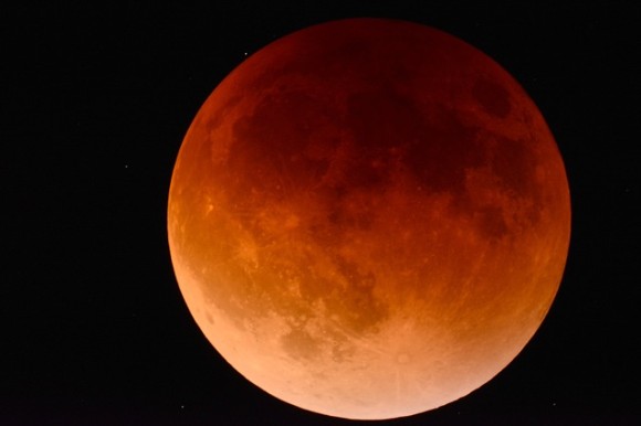 moon-2146596_640_e