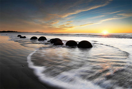 boulders_from_out_640_19