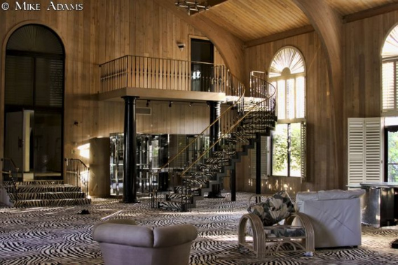 abandoned_mike_tyson_mansion_17