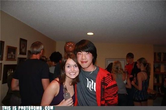 photobomb-that-guy-the-truth_e