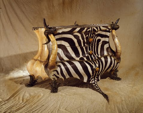 amazing-furniture-animal-02