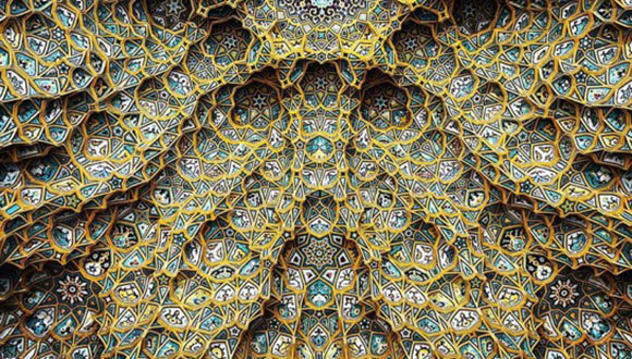 これぞ天井美。イランにあるモスクや建物の美しい天井パターン