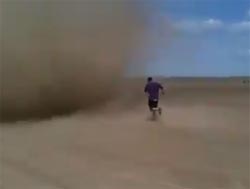 砂煙
