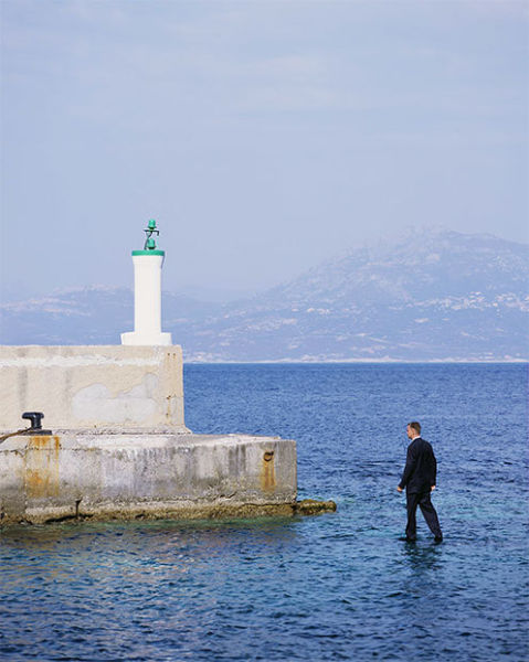 stunning_photographs_by_philippe_ramette_15