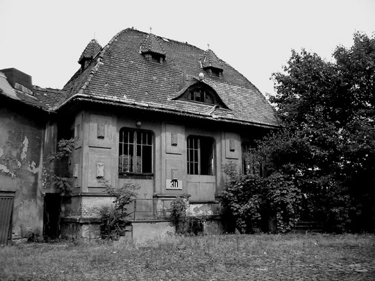 house16