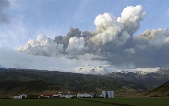 this_volcano_has_640_21