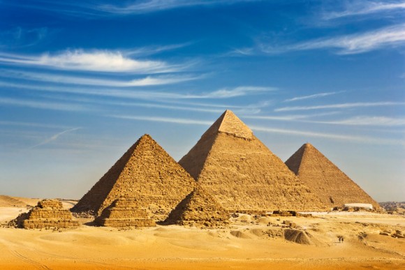 古代エジプト人がギザの大ピラミッドをほぼ完璧な位置に合わせた方法がついに解明か？